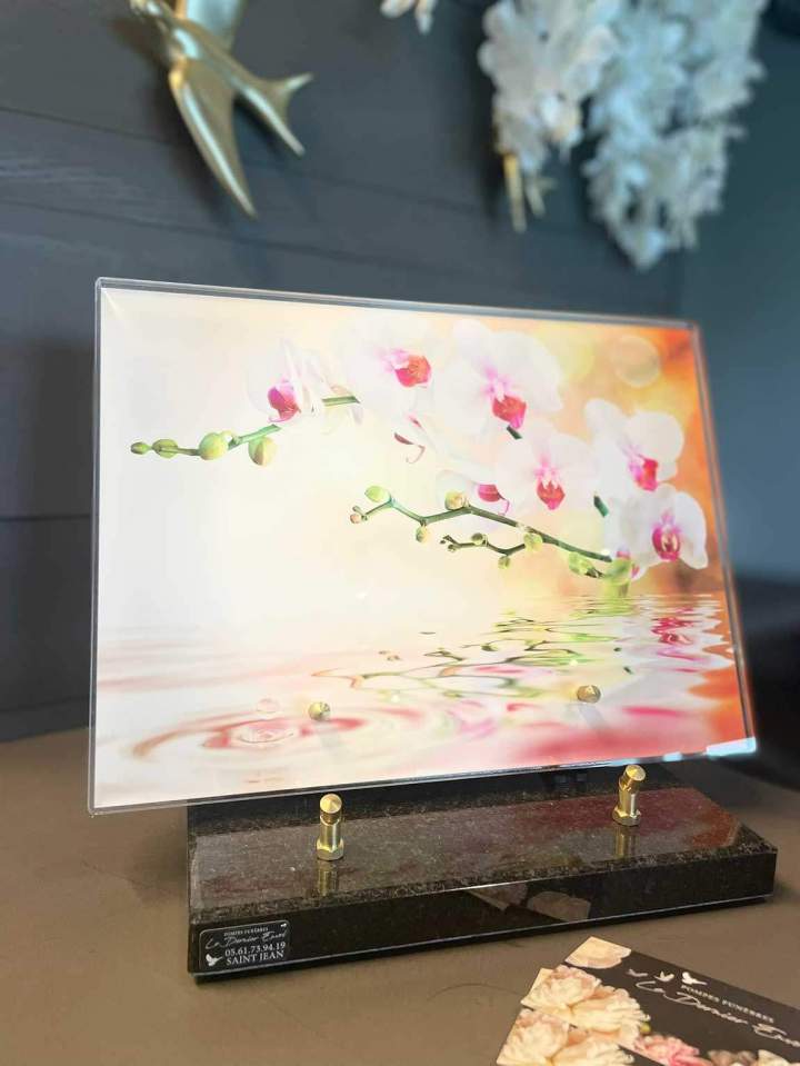 Fabrication de monuments funéraires en marbre Saint-Jean